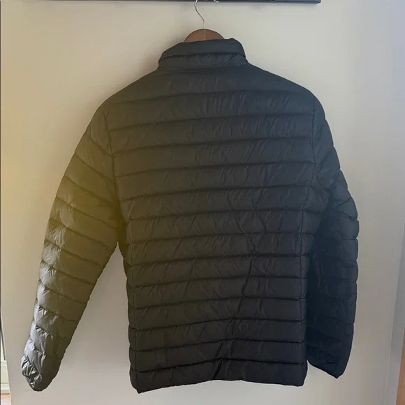 American Eagle Outfitters Men's Dark Puffer Jacket - Picture 4 of 4